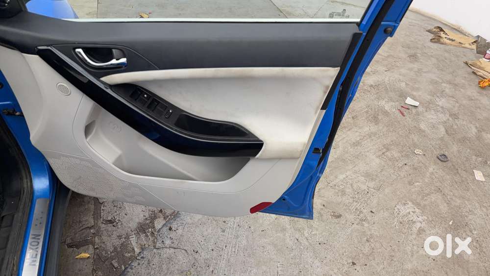 Tata Nexon 1.2 Revotron Xza Plus Dualtone, 2020, Petrol