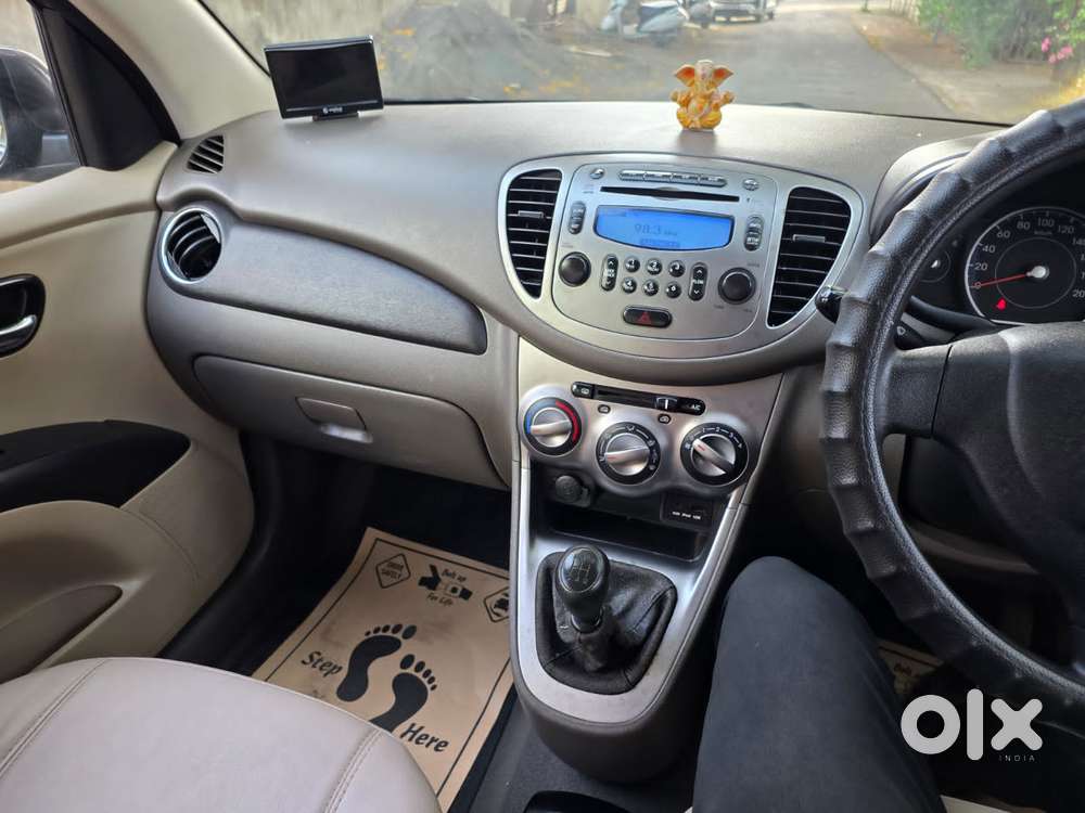 Hyundai I10 Sportz, 2013, Petrol