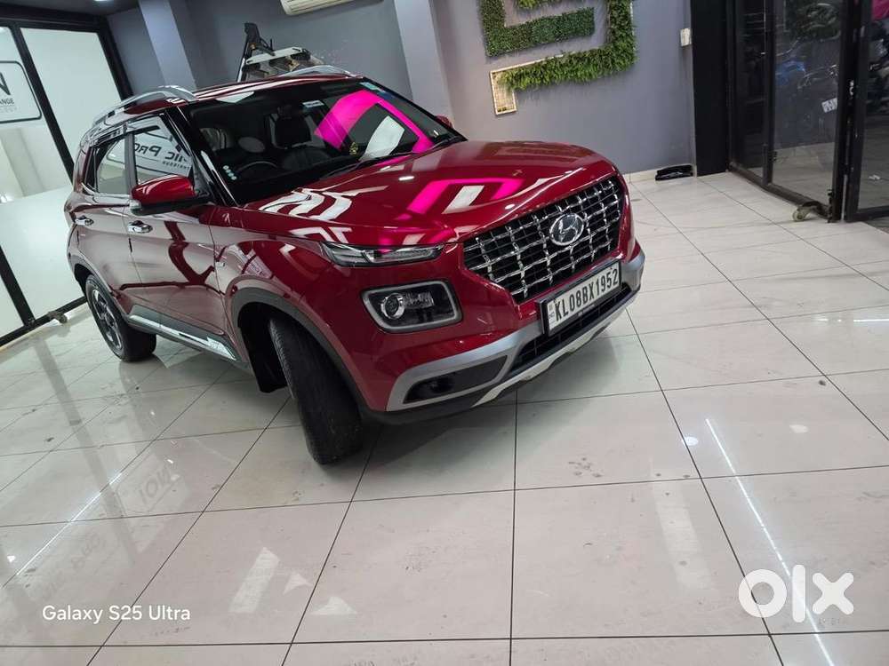 Hyundai Venue Sx Plus Dct Turbo 2021 Petrol Well Maintained