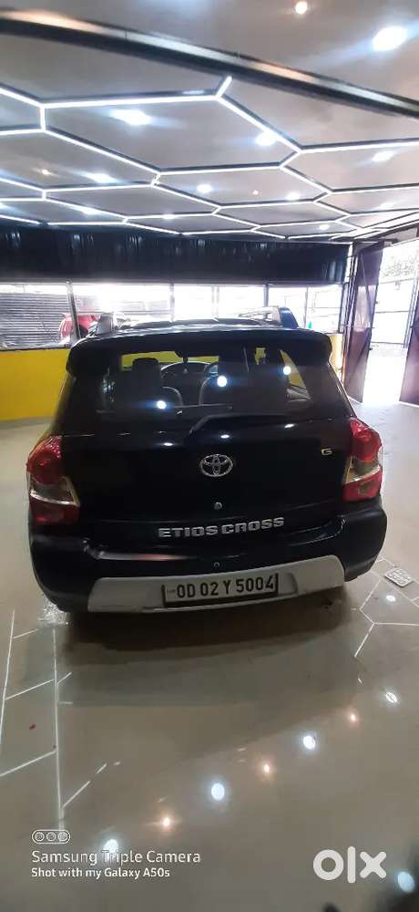 Toyota Etios Cross 2015