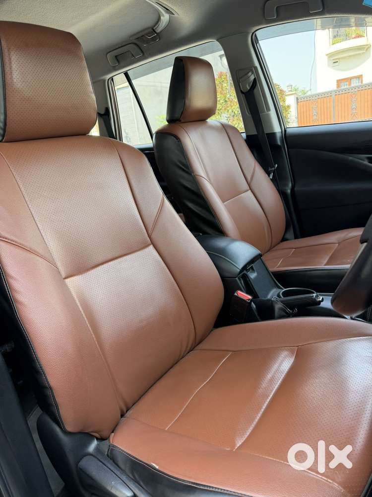 Toyota Innova Crysta 2.4 V 8 Str, 2016, Diesel
