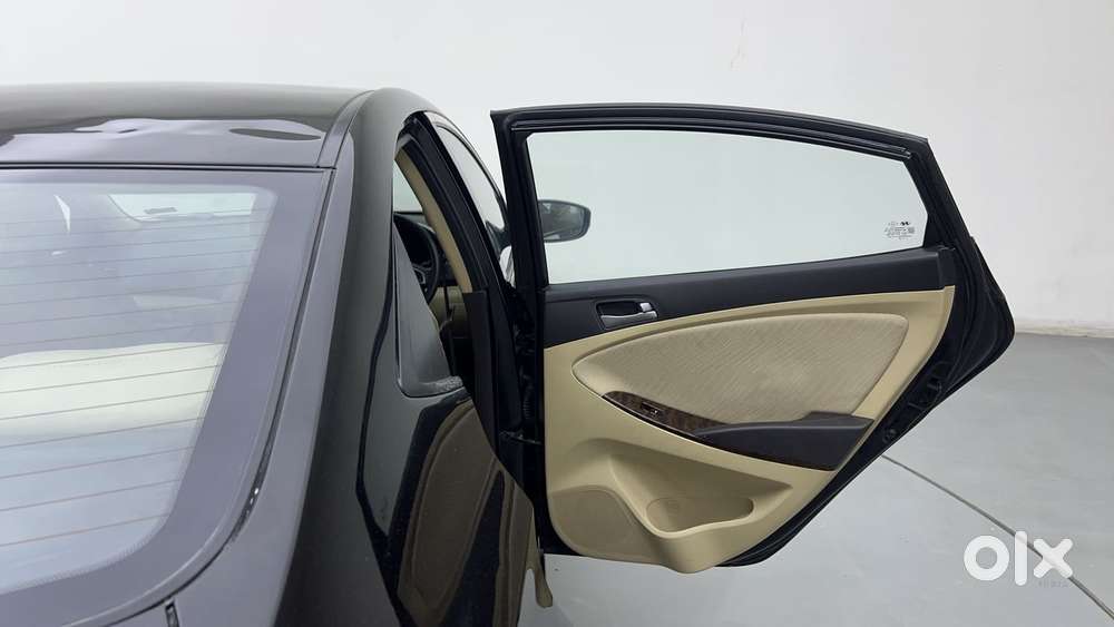 Hyundai Verna 1.6 Vtvt Sx, 2016, Petrol