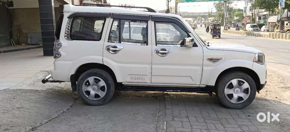 Mahindra Scorpio, 2016, Diesel