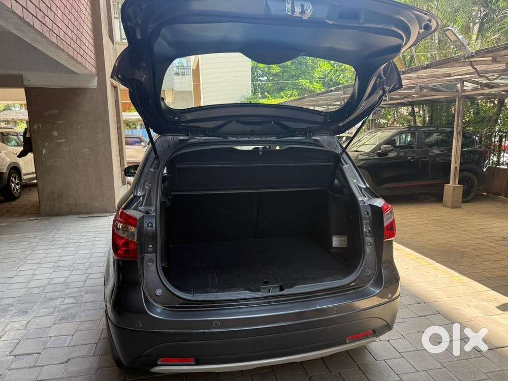 Maruti Suzuki S Cross 2022 Petrol Well Maintained