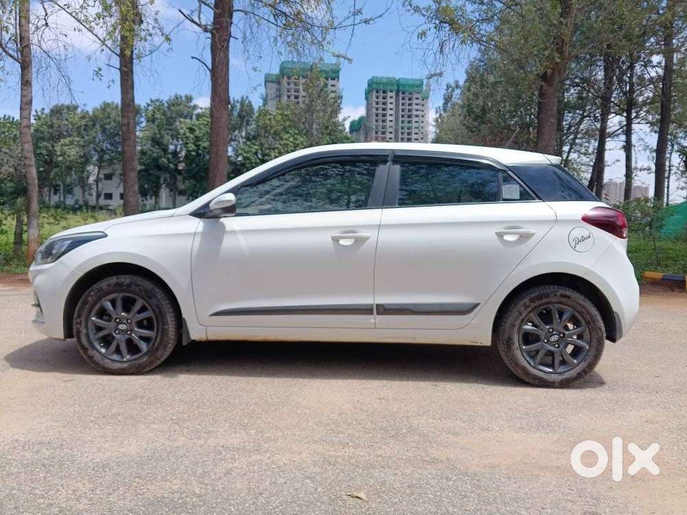 Hyundai i20 Sportz Plus CVT, 2020, Petrol