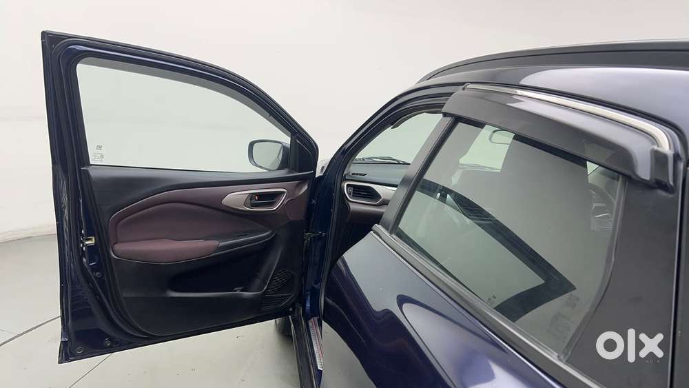 Maruti Suzuki Fronx Delta Plus 1.2l Ags, 2023, Petrol