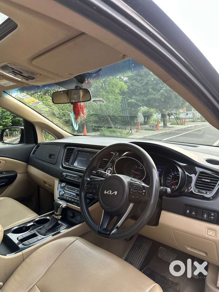 Kia Carnival Prestige, 2021, Diesel