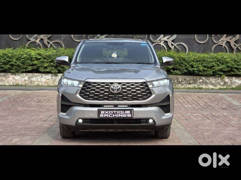 Toyota Innova Hycross 2.0 Zx (o) Hybrid 7 Str, 2024, Petrol