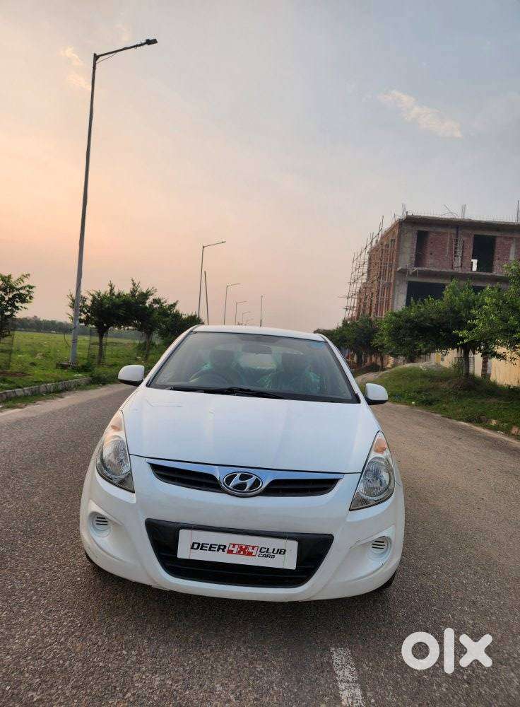 Hyundai I20 Petrol Era, 2011, Petrol