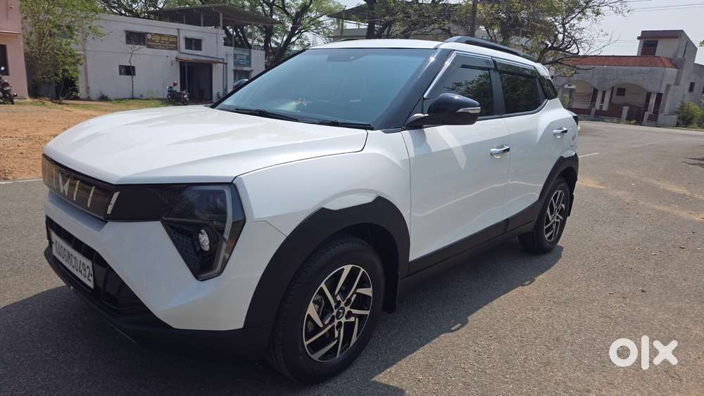 Mahindra Xuv 3xo Ax5 Ds Mt, 2025, Diesel