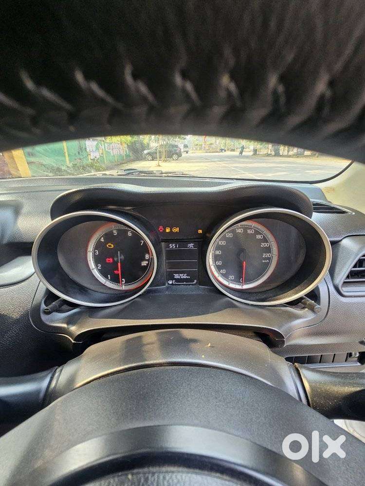 Maruti Suzuki Swift Amt Vvt Zxi, 2020