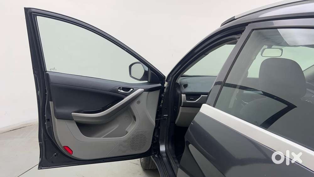 Tata Nexon 1.2 Revotron Xza Plus (l), 2019, Petrol