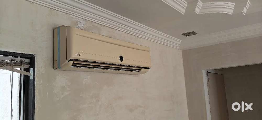 4 onida unused  ac for sell. 15 ton