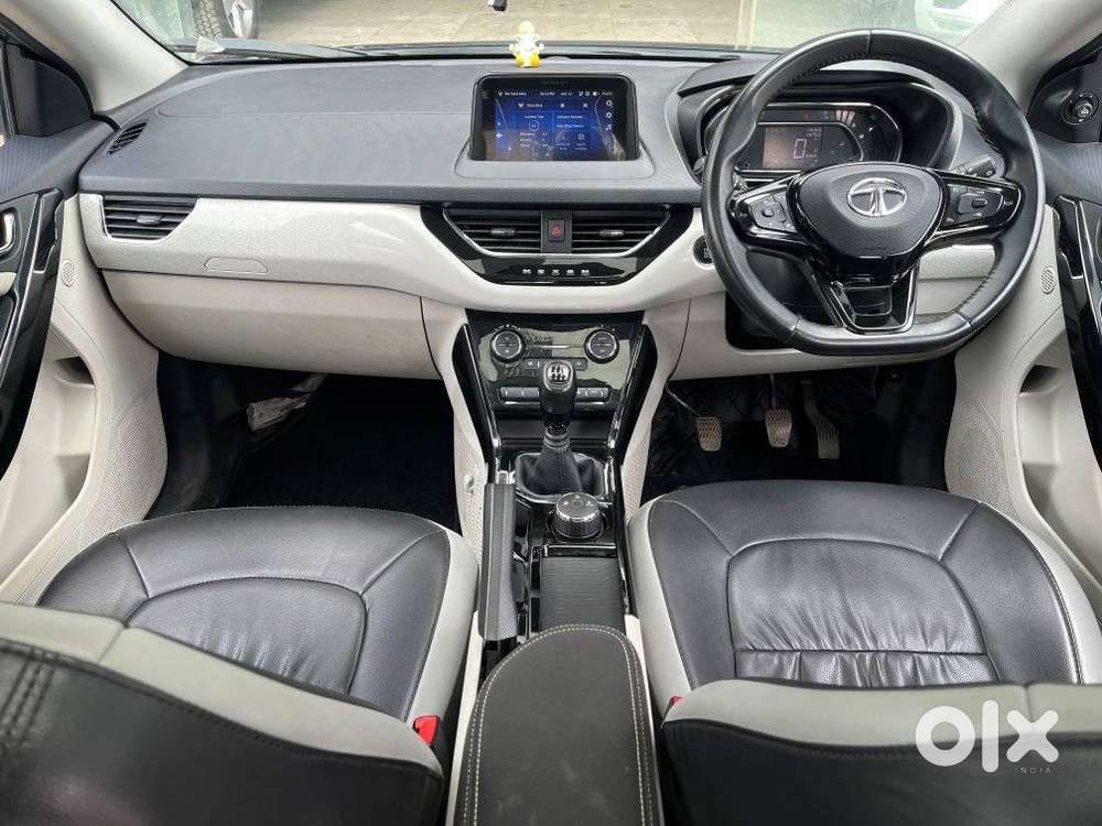 Tata Nexon 1.2 Revotron Xz Plus (s), 2023, Petrol