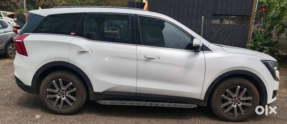 Mahindra Xuv700 2.0 Ax 7 Petrol At Luxury Pack Str, 2023, Petrol