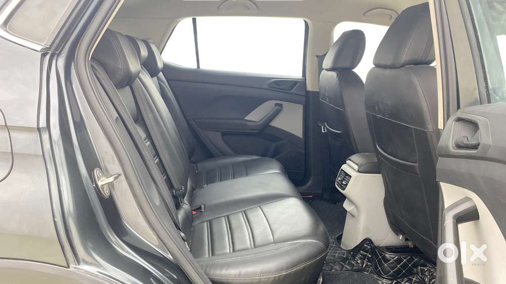 Skoda Kushaq 1.0 Tsi Active, 2022, Petrol