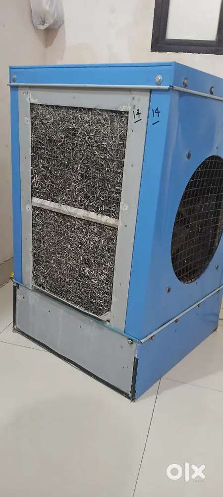 Medium  size cooler