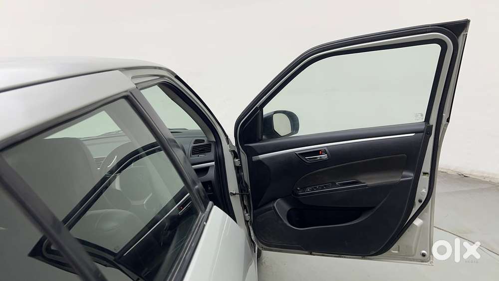 Maruti Suzuki Swift Vvt Vxi, 2014, Petrol