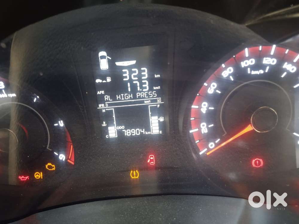 Mahindra Xuv300 2023 Diesel Well Maintained