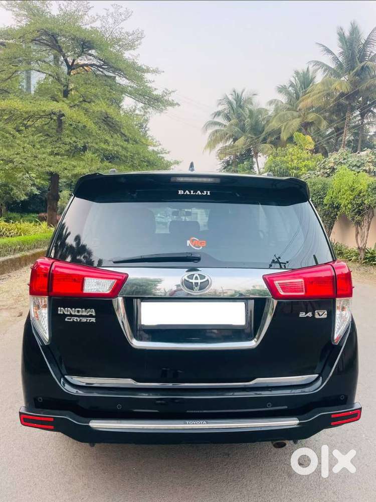 Toyota Innova Crysta 2.4 V 8 Str, 2023, Diesel