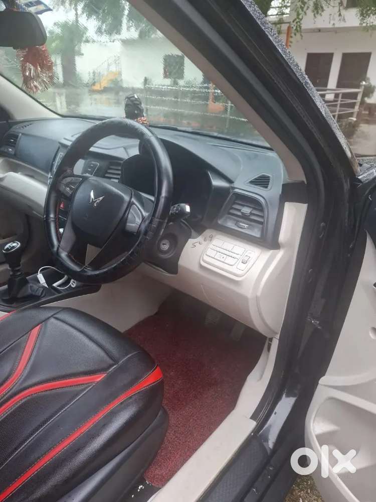 Mahindra Xuv300 1.5 W6 2023