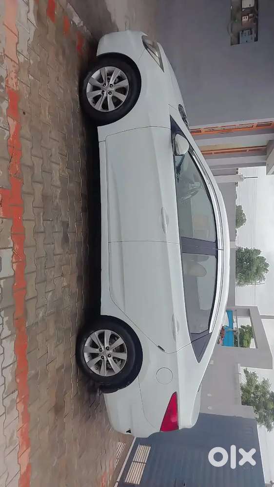 Hyundai Verna Diesel Manual 2013 Variant