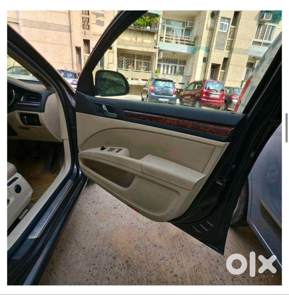 Skoda Superb Sunroof Elegance 1.8 Tsi