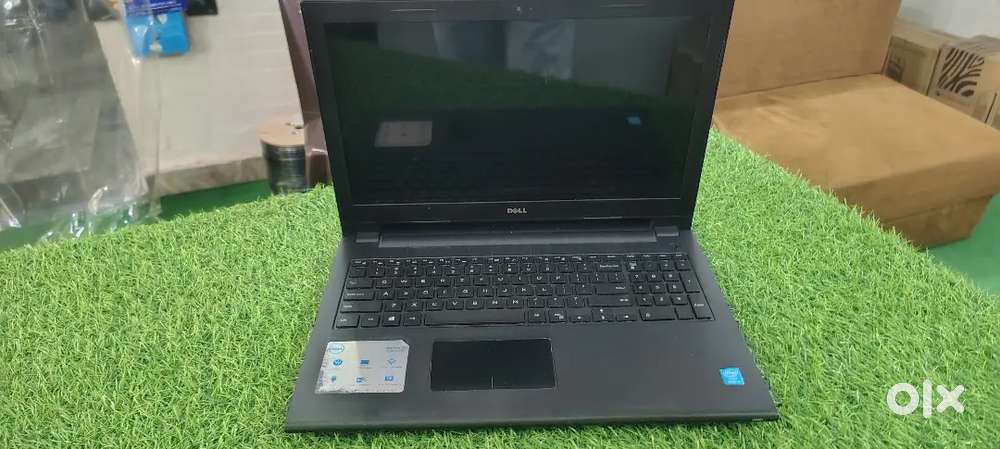 Dell laptop/ Intel core i3 -4th gen/ 8gb Ram/ 256gb SSD/ 4gb