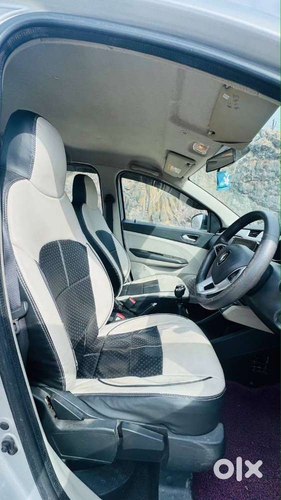 Renault Triber Rxz, 2022, Petrol