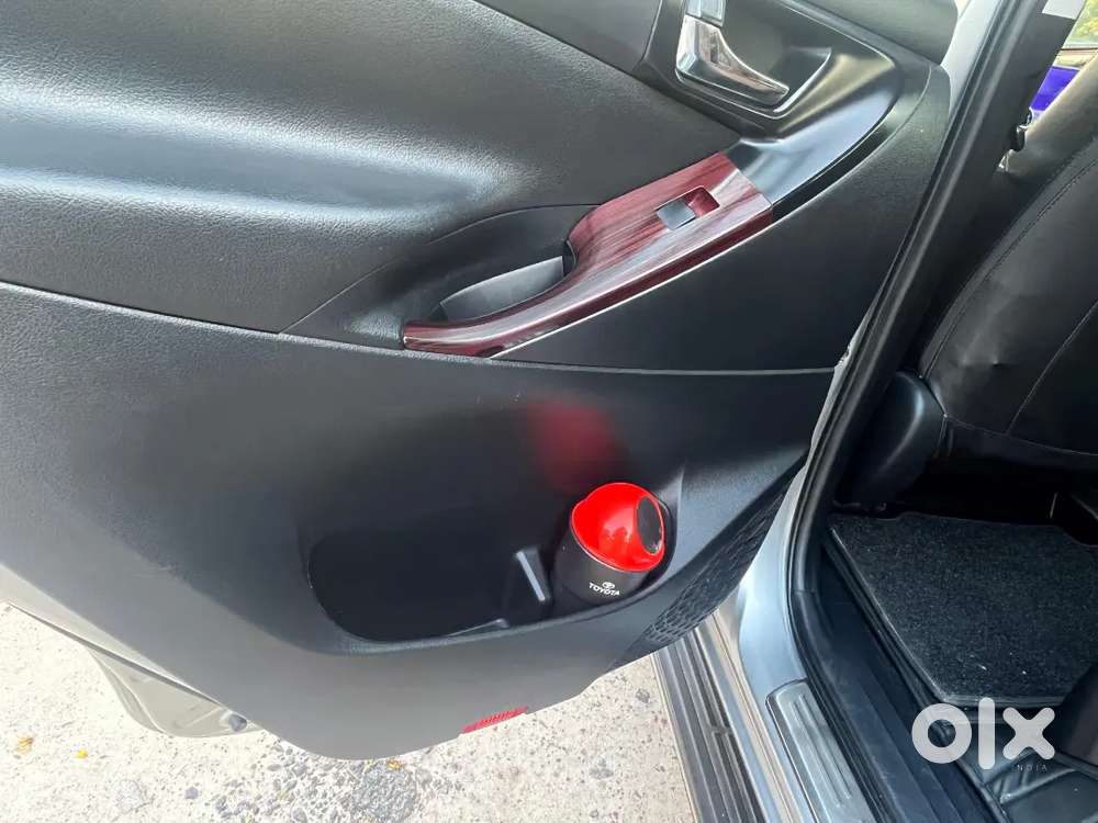 Toyota Innova Crysta 2018 Diesel Manual, Showroom Condition.