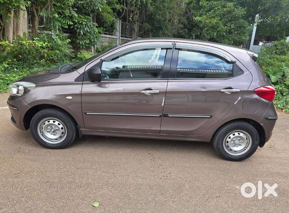 Tata Tiago Xe, 2016, Petrol