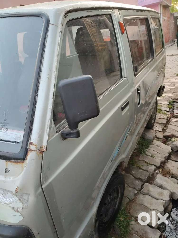 Maruti Suzuki Omni 2011