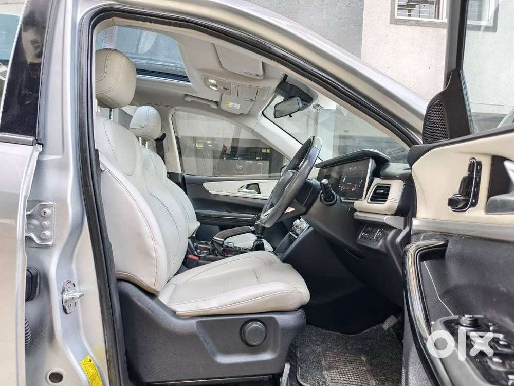 Mahindra Xuv700 2.2 Ax 7 Diesel Mt Str, 2022