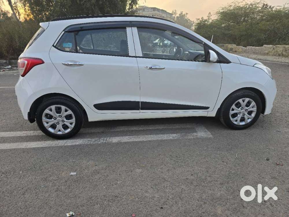 Hyundai Grand I10 2013-2016 Sportz, 2015, Petrol
