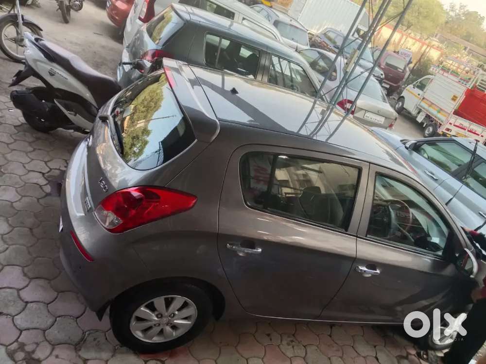 A Well Good Condition Car
