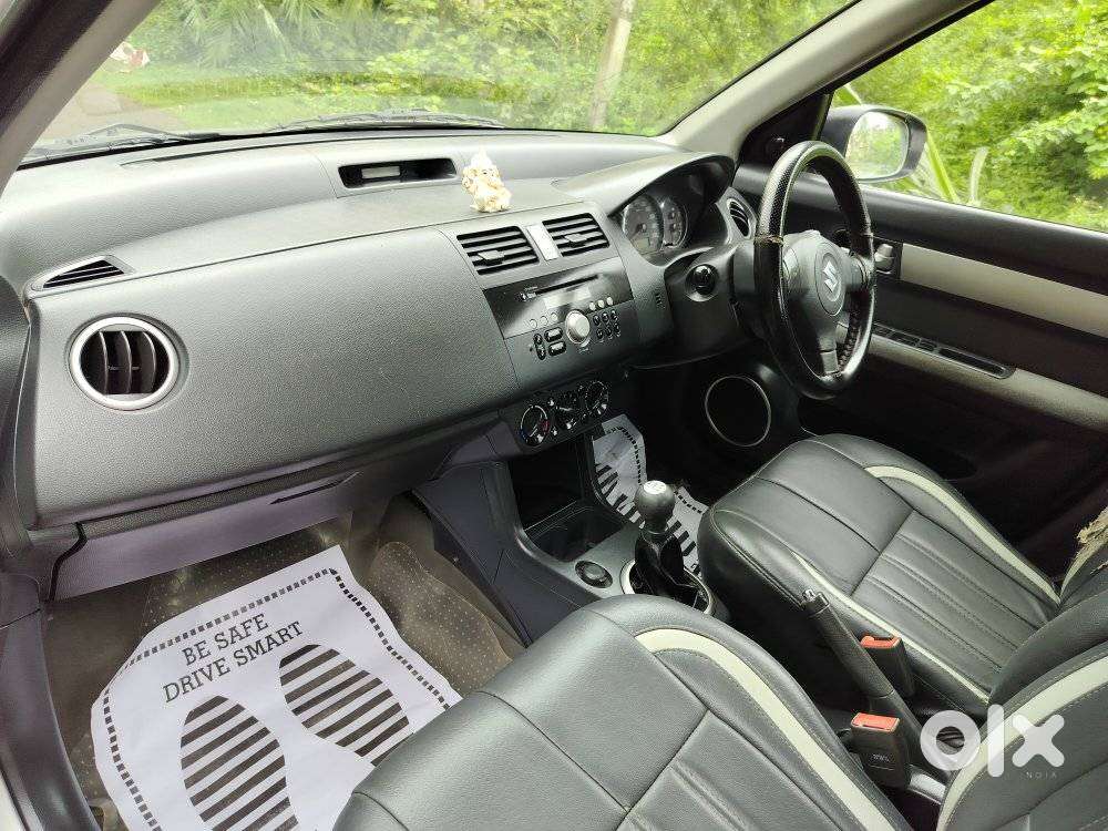 Maruti Suzuki Swift Dzire 1.2 Vxi Bsiv, 2011, Petrol