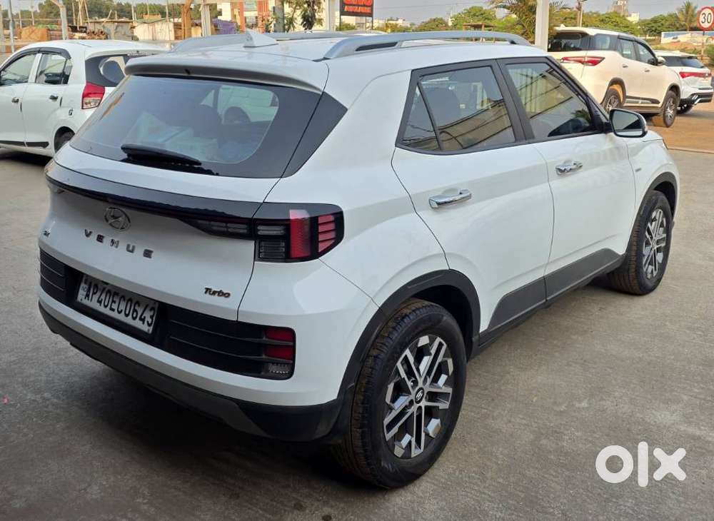 Hyundai Venue 1.0 Sx (o) Turbo Dct, 2024, Petrol