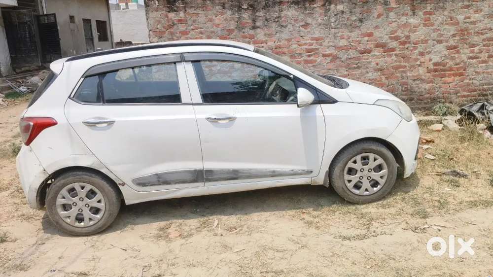 I10 Grand Push Button Start Top Model