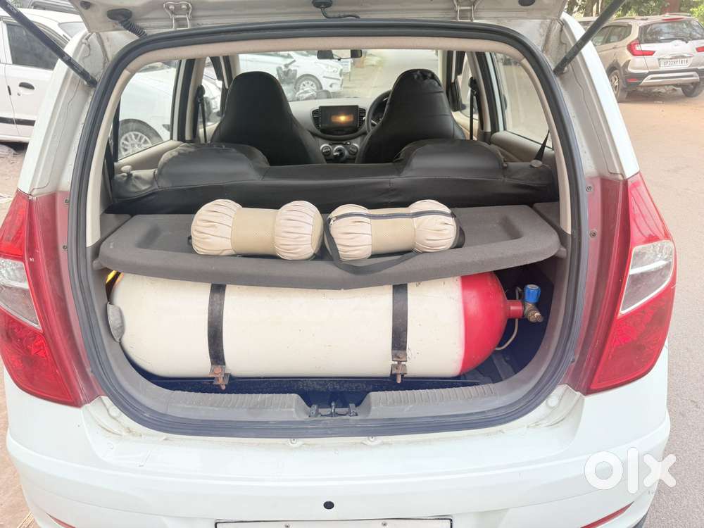 Hyundai I10 Sportz, 2012, Cng & Hybrids