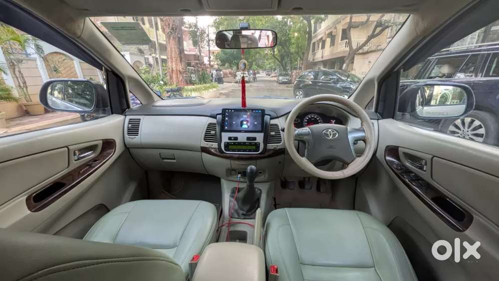 Toyota Innova 2.5 Vx 7 Seater Bs Iv, 2014, Diesel