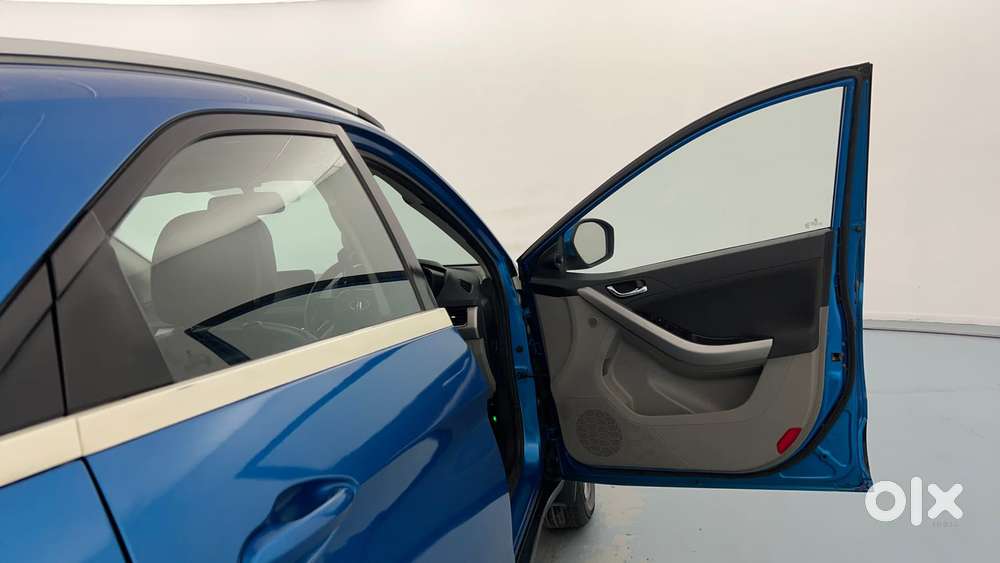 Tata Nexon 1.2 Revotron Xza Plus (l), 2019, Petrol