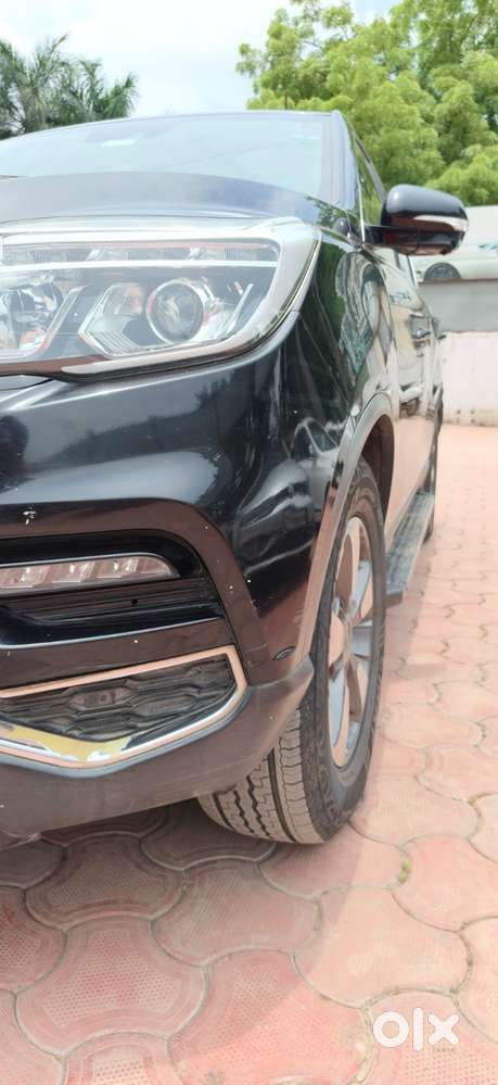 Mahindra Alturas G4 4x2 At, 2019, Diesel