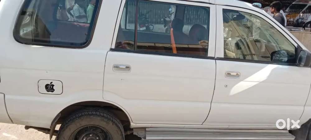 Chevrolet Tavera 2014 Diesel 240000 Km Driven