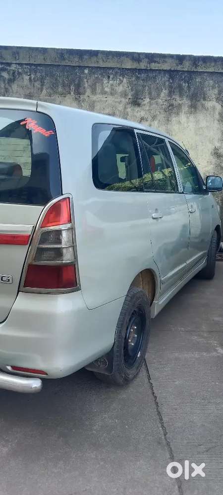 Toyota Innova 2014