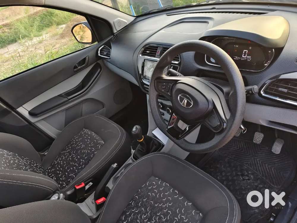 Tata Tiago Revotron 2023