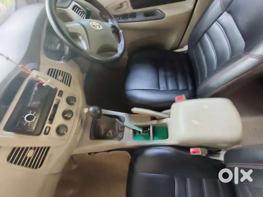 Toyota Innova 2012 Diesel 201000 Km Driven