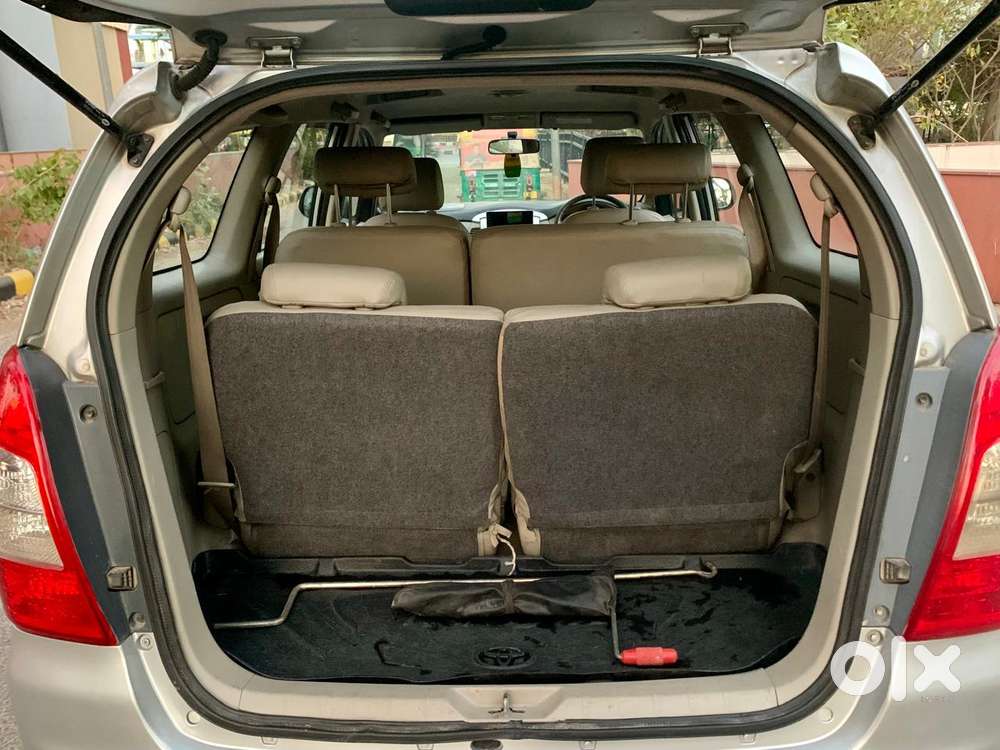 Toyota Innova 2.5 Vx 8 Seater Bs Iv, 2015, Diesel