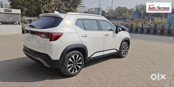 Honda Elevate Zx Cvt, 2023, Petrol