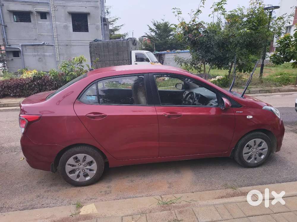 Hyundai Xcent Base 2015