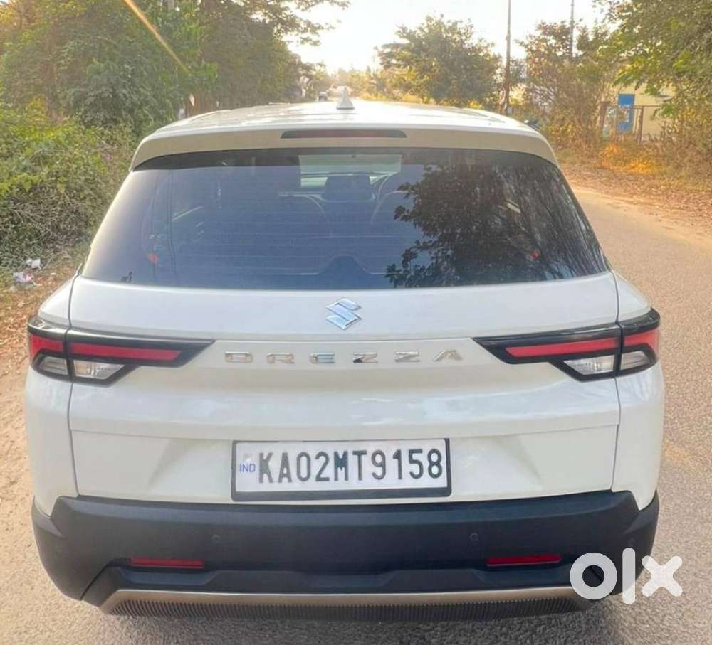 Maruti Suzuki Brezza 1.5 Vxi Cng, 2023, Cng & Hybrids